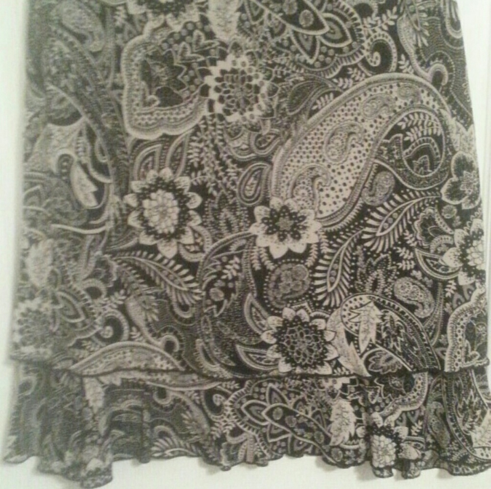 Skirt - Picture 3 of 3
